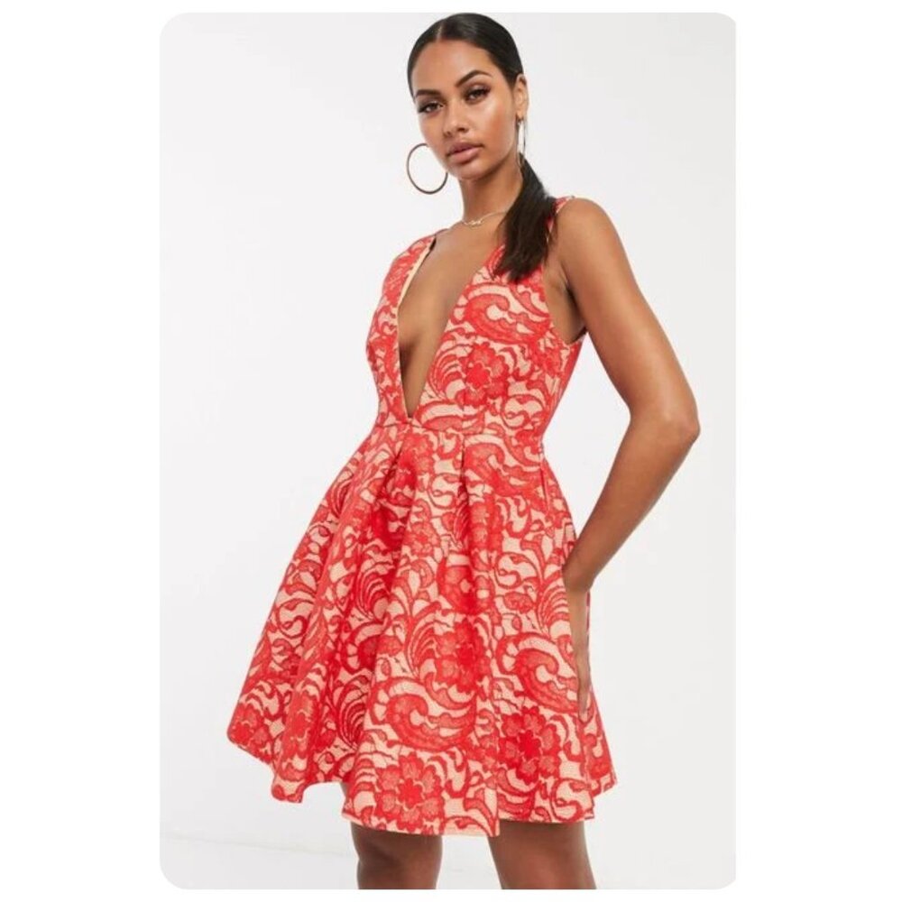 !! NWT Missguided Red Sleeveless Deep Plunging V-Neck Skater Lace Dress